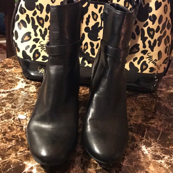 Merona Ankle Boots w/ Heel - Picture 3 of 4